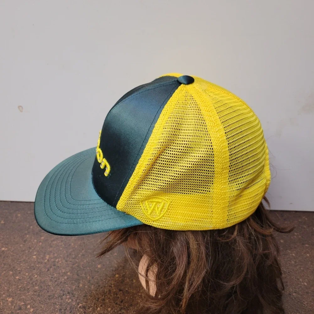 NFL Oregon Ducks Top of the World Trucker Hat Womens One Size Green Yellow
